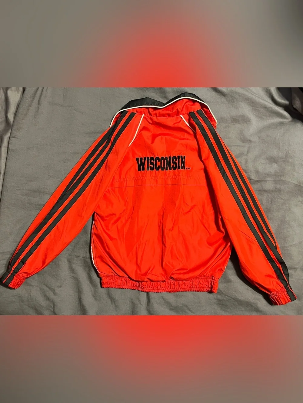 Kids Adidas Wisconsin Badgers Red Windbreaker Jacket, size medium 5/6